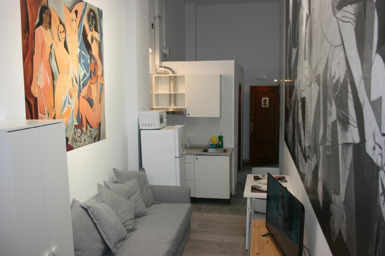 Golondrinas De Malaga "Apartamentos Con Mucho Arte" Y Terraza Solarium En Coliving Εξωτερικό φωτογραφία