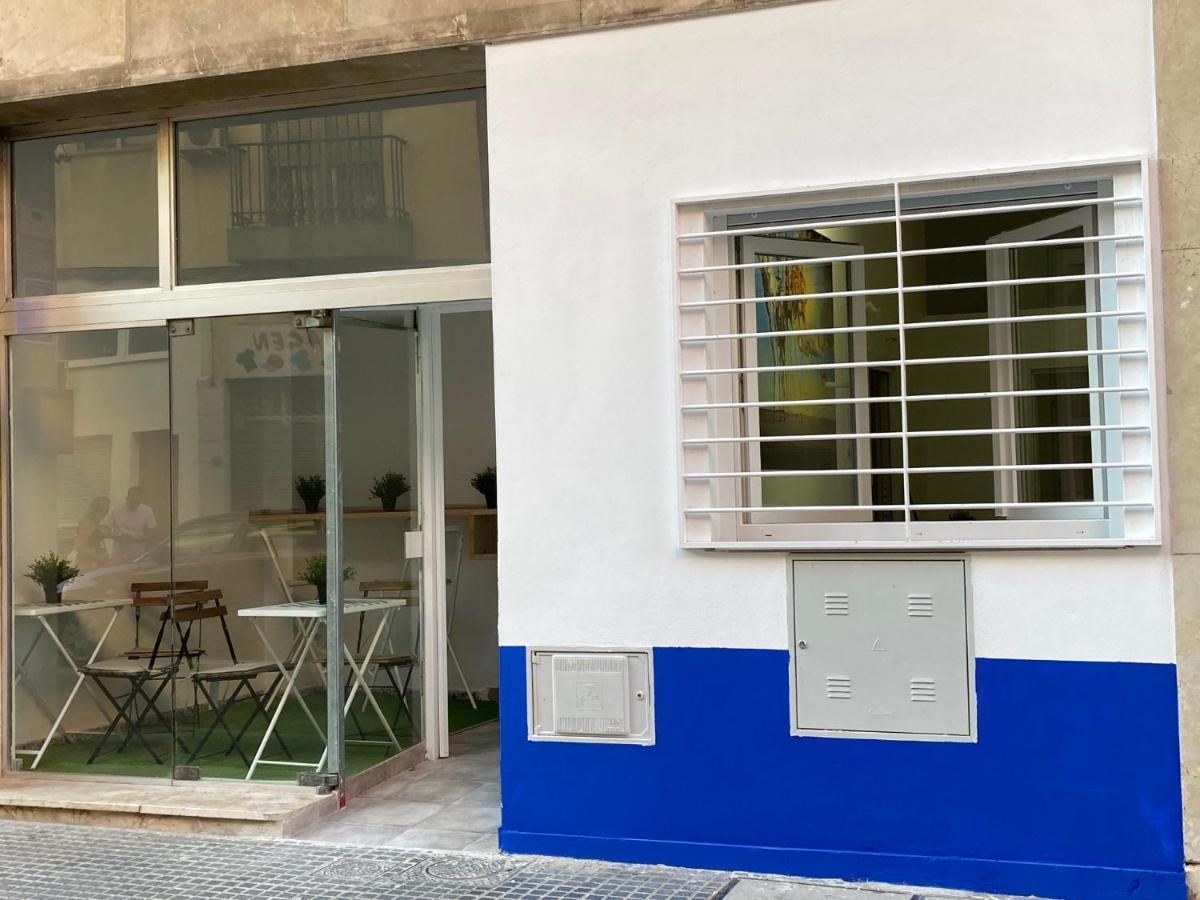 Golondrinas De Malaga "Apartamentos Con Mucho Arte" Y Terraza Solarium En Coliving Εξωτερικό φωτογραφία