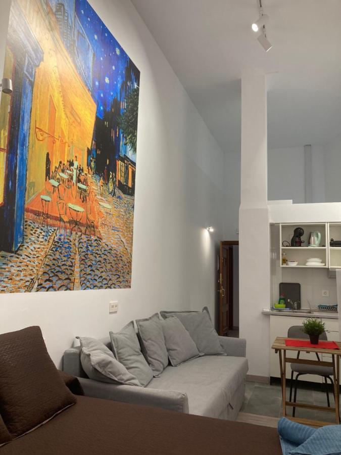 Golondrinas De Malaga "Apartamentos Con Mucho Arte" Y Terraza Solarium En Coliving Εξωτερικό φωτογραφία