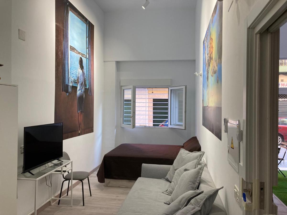 Golondrinas De Malaga "Apartamentos Con Mucho Arte" Y Terraza Solarium En Coliving Εξωτερικό φωτογραφία