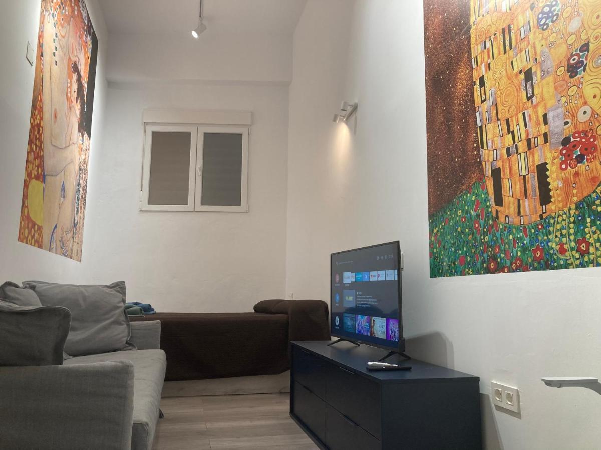 Golondrinas De Malaga "Apartamentos Con Mucho Arte" Y Terraza Solarium En Coliving Εξωτερικό φωτογραφία